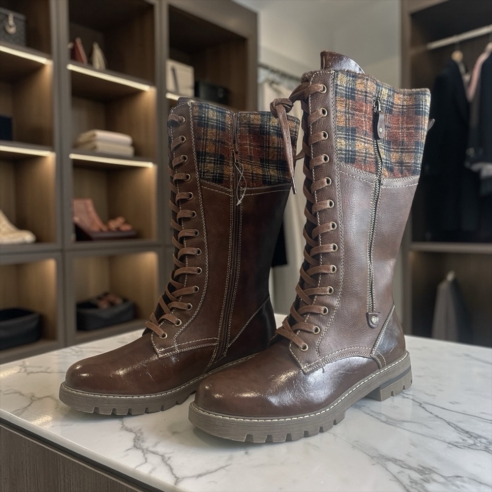 Patrizia Womens Brown Tall Lace Up Boots Plaid Cuff size 9.5 BRAND NEW SIZE 9.5